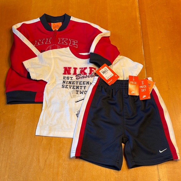 Nike Other - NWT Nike 3 Piece Set Size 24 months